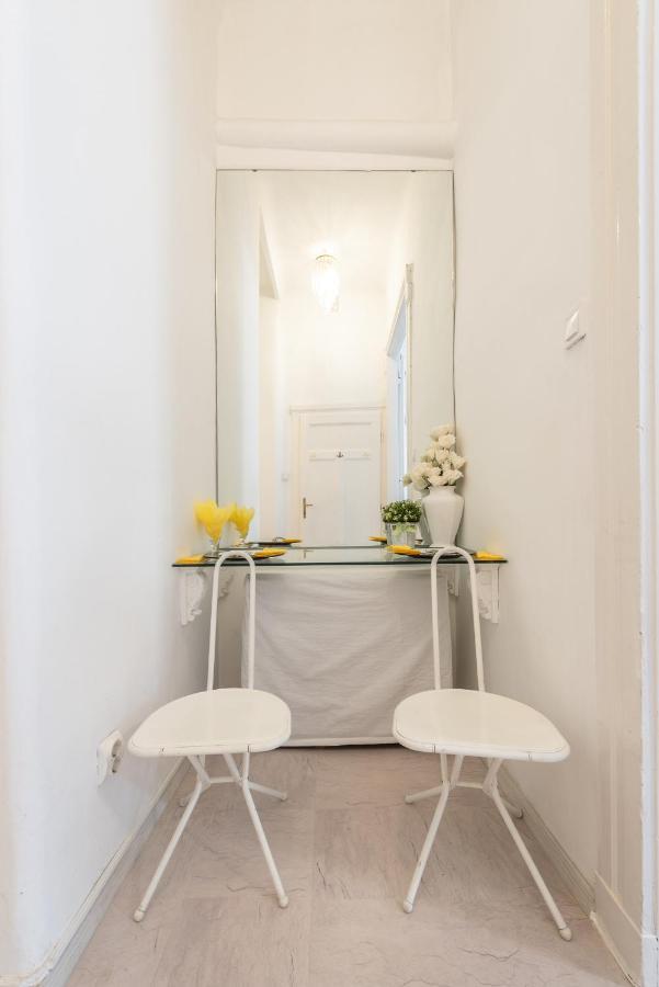 Vintage Elegance Mostcentralapt !Vaci Street! Будапеща Екстериор снимка